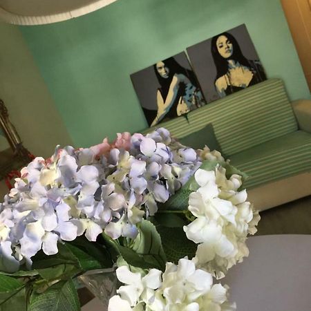 Resident St Agata Appartament Artist Lägenhet Marina di Massa Exteriör bild